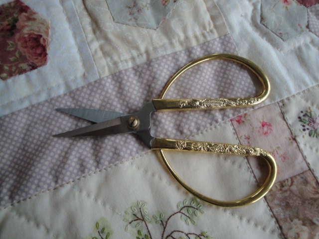 Scissors 5" Embroidery, Stitchery and Appliqué