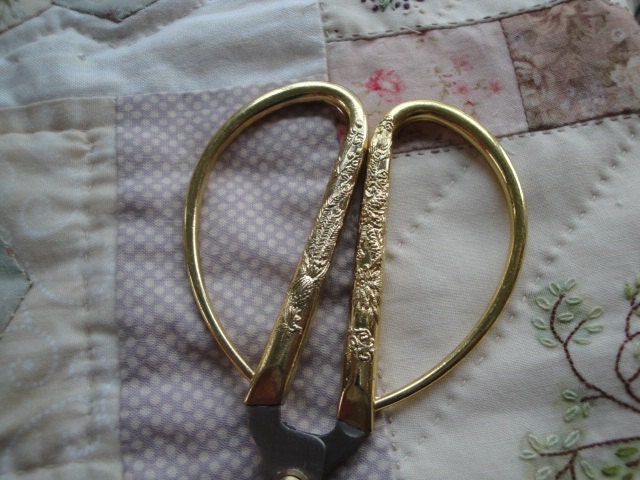 Scissors 5" Embroidery, Stitchery and Appliqué