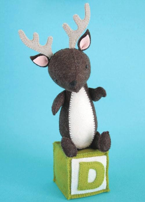 D is for Deer Pattern