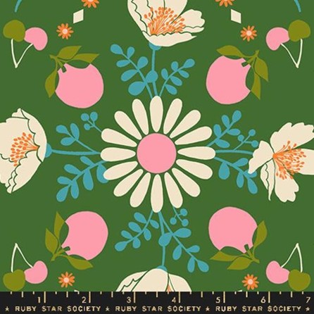 Juicy - Sarah Green Garden- By Melody Miller For Ruby Star Society of Ruby Star - Fat Quarter (0.25m)