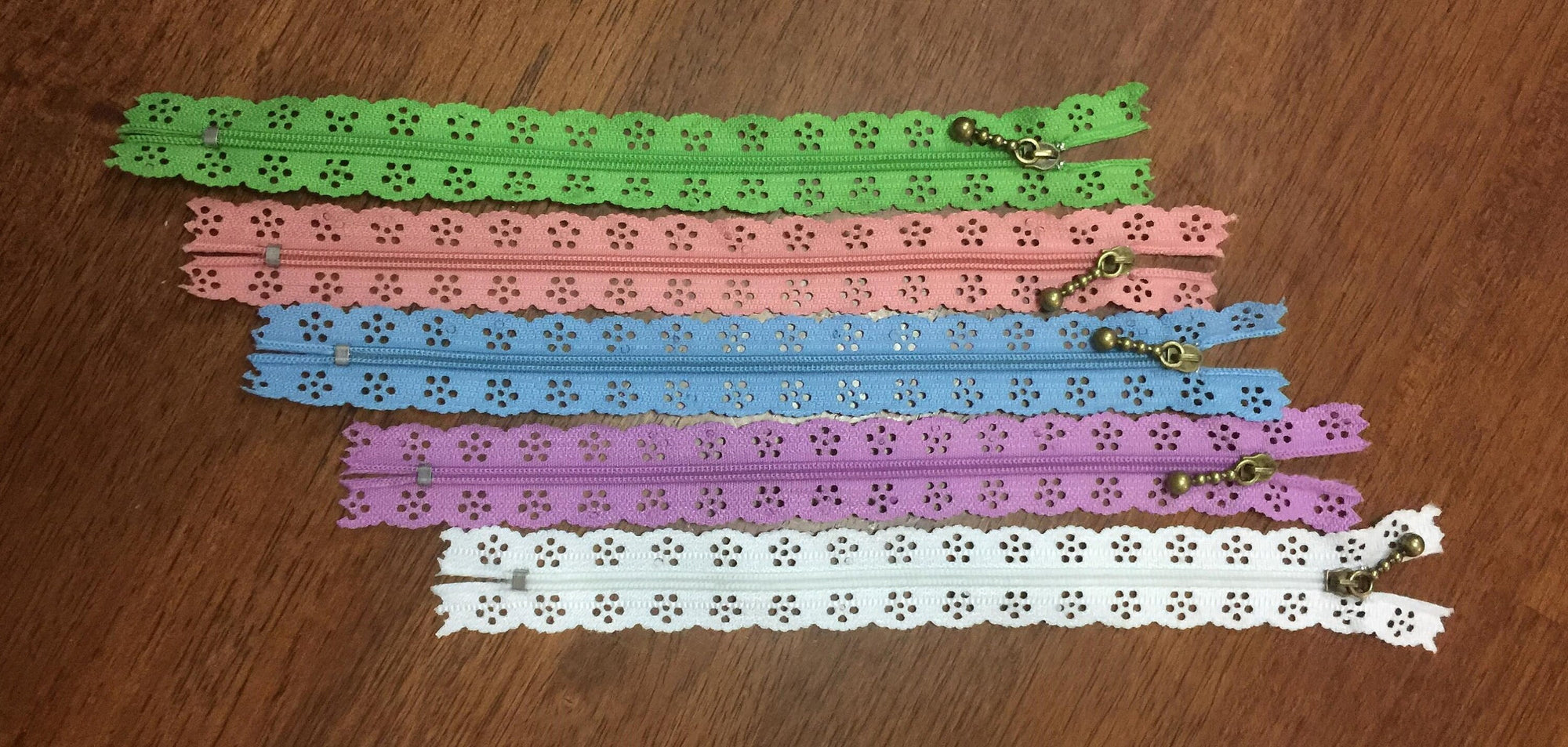 20 cm Lace Zipper