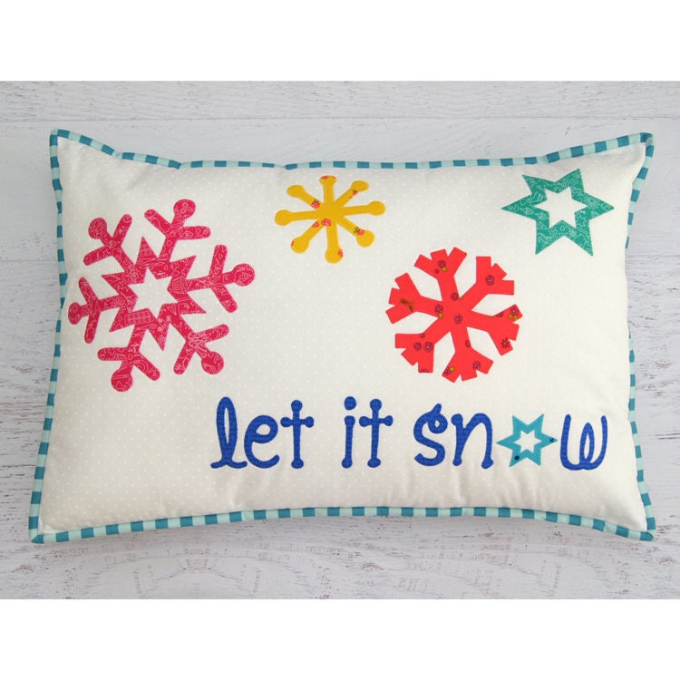 Snowglobe and Snowflakes Pillow Set Pattern