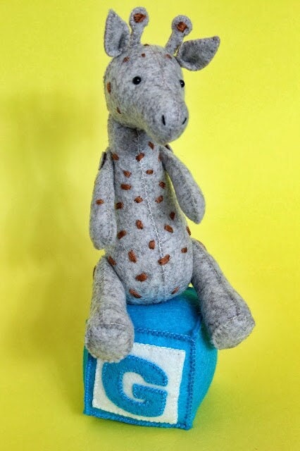 G is for Giraffe Pattern