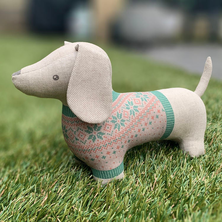 Dash the Dachshund - Kit with Printed linen Panel
