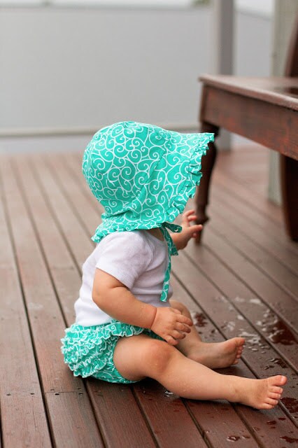 Summer Carnival Baby Hat and Bloomers Pattern