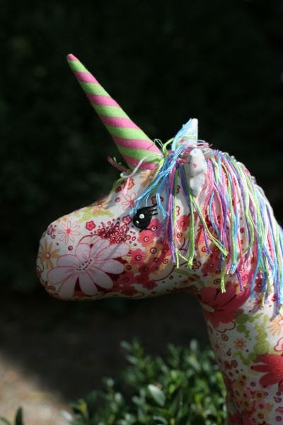 Bubbles Unicorn Pattern