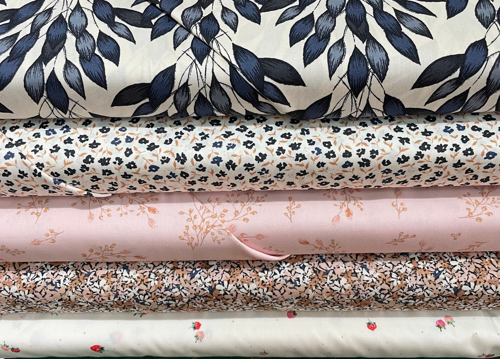 Haven by Amy Sinibaldi - Fat Quarter Bundle of 5 Fabrics.