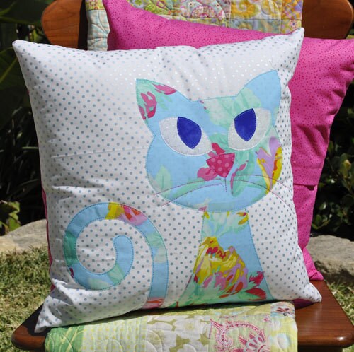 Ali's Cat Applique Cushion Pattern