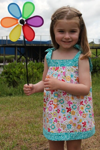 Lily - Reversible Tunic and 3/4 Pants Pattern