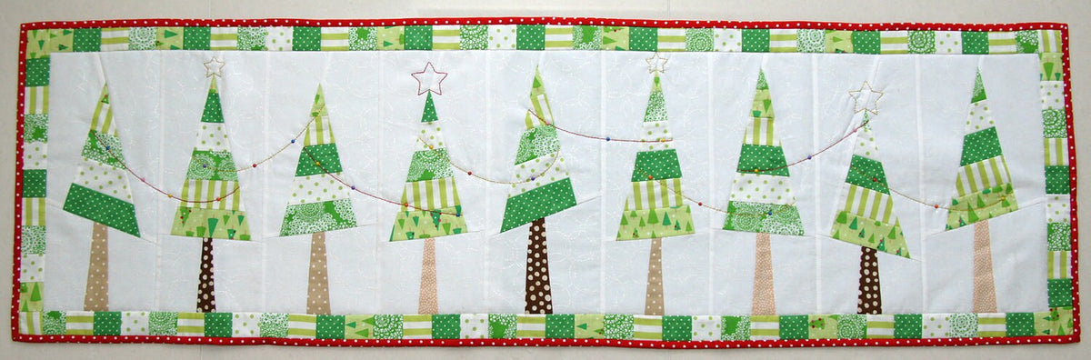 Yuletide Table Runner Pattern